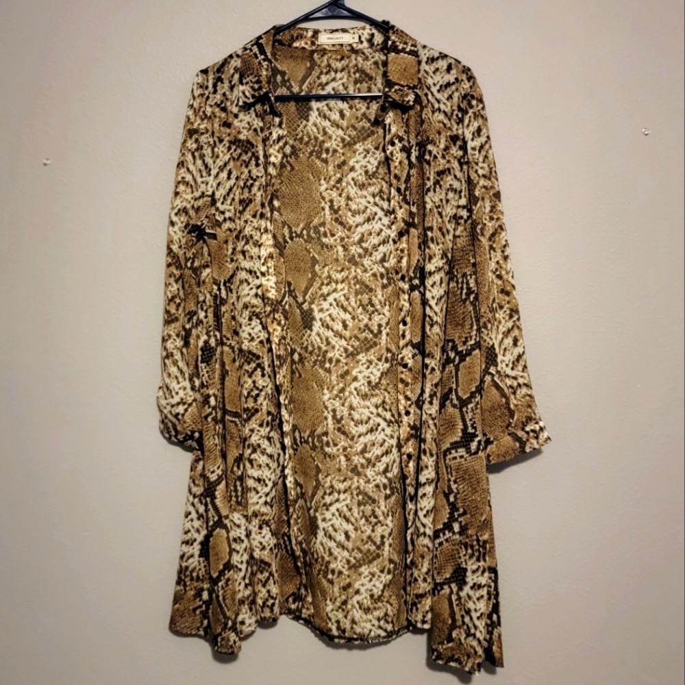 *BOGO Item* Vera & Lucy- Snake Print Button Down